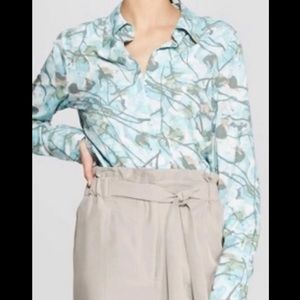 Women’s button up dress blouse size XS. By prologue